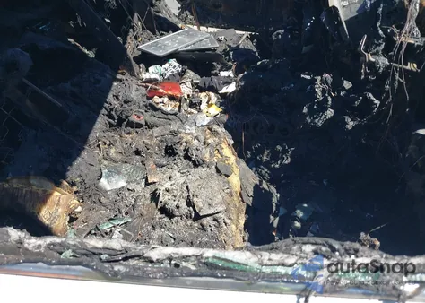 2021 Toyota Camry Se z USA, uszkodzony, nr VIN 4T1G11AK8MU606979